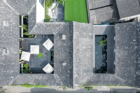 Joying - Beautiful Stay in the Hometown of the Book Saint