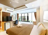 The Luxury Residence Hotels in Singhanakhon