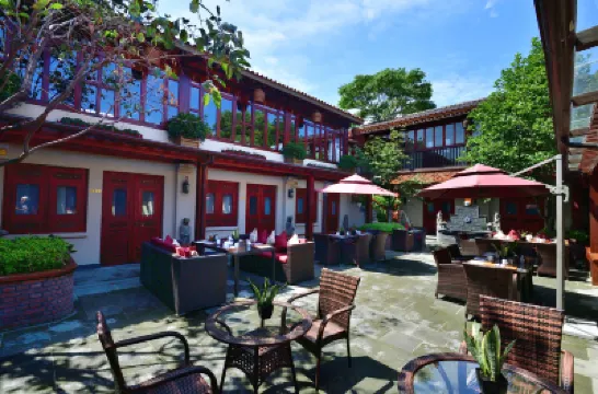 Jingshan Garden Hotel Hotels near Forbidden City