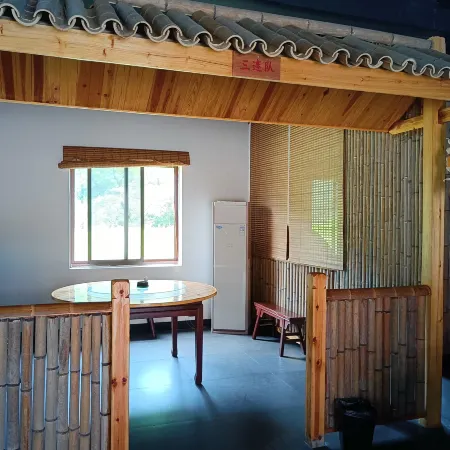 Red Banner Lodge