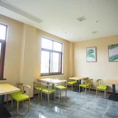 Elai Hotel (Ankang Hanyin Bus Station)
