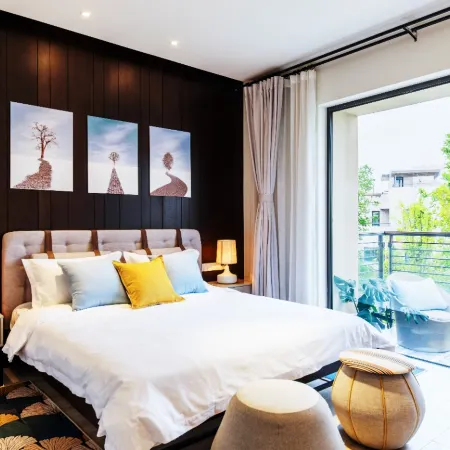 lucky hotel