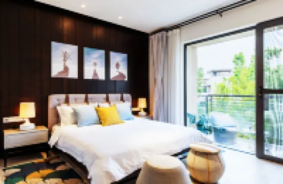 lucky hotel
