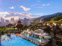 Mekong River Jing Land Hotel - Infinity Pools