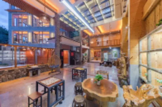 Floral Luxury Tea House (Nanjing Tulou) Hotel di Nanjing