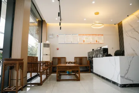 Beicheng Hotel Отели в г. Мэнчэн