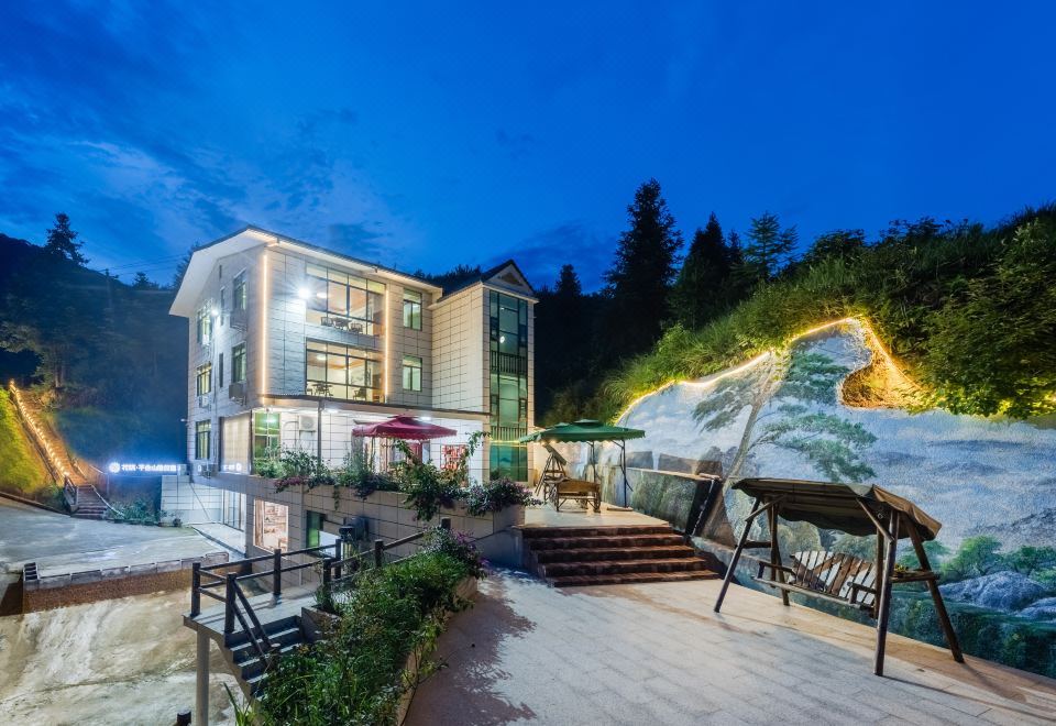 hotel overview picture