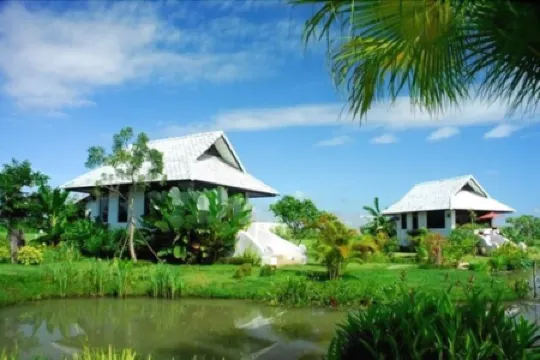 Baan Chai Thung Resort