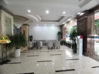 Blue Diamond Hotel (Guigang West Bus Station)