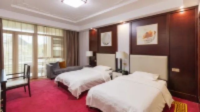 Yixing Shenshangu Resort Hotel (Dajue Temple Yunhu Scenic Area)