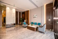 Xinyi Hotel (Neijiang High-Speed Railway North Station Normal College)