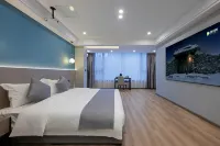 Muse cinema Hotel(Baolong square store of Shaoxing Paojiang agricultural and Commercial College) Hotels in Paojiang Economic and Technical Development Area