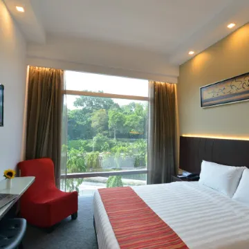 Hotel Chancellor@Orchard Отели рядом с достопримечательностью «Орчард»