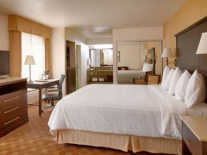 Cortona Inn and Suites Anaheim Resort
