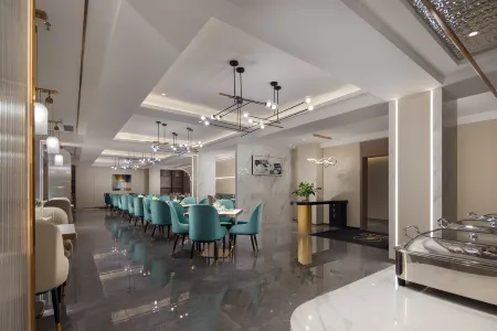 Furuisi Hotel (Jinggu Renmin Road) Отели рядом с достопримечательностью «Mengwozongfu Temple»