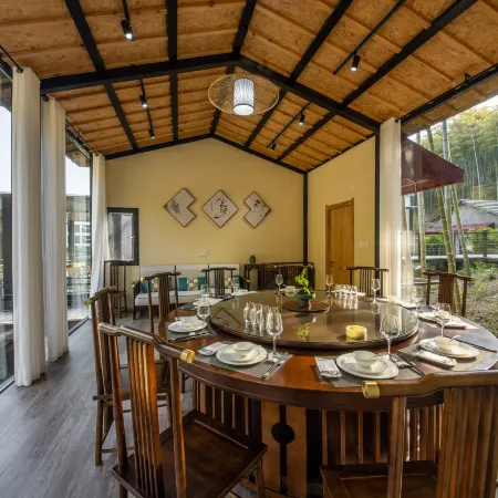 Anji Fanyin · Hillside Wilderness Luxury Private Hot Spring Mountain Stream Holiday Villa