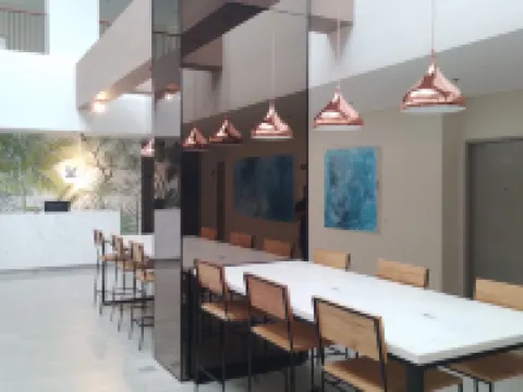 พรีมเวย์ สวีทส์ เซบู