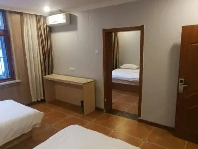 Keyou Middle Banner Longda Hotel Hotels near Xizhelimu Railway Station
