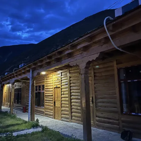 Dejicang B&B