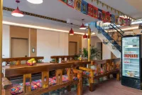 Xishuangbanna Jiviniham Hotel (Gaozhuang Xishuangjing Star Night Market)