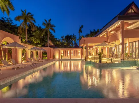 清遠·河中溫泉VLOG酒店