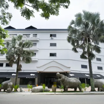 Swiss Avenue Hotel Hotels near SP Plaza