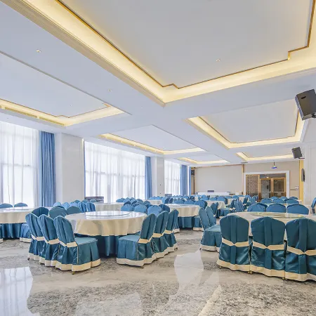 Vienna International Hotel (Yunfu Century Avenue)