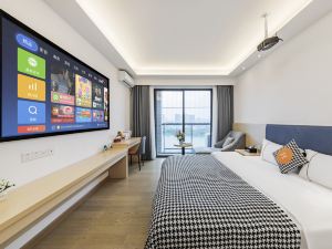 Laikeli Rainbow Apartment (Longjing Garden Lanshi Subway Station, Foshan)