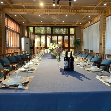 Youyi Qiuyin Huashe Homestay