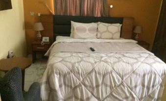 Shelvac Hotel - Housity