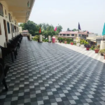 Goroomgo Tribhuwan Ranikhet