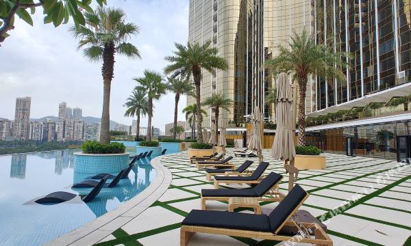 Yoho Treasure Island Hotel