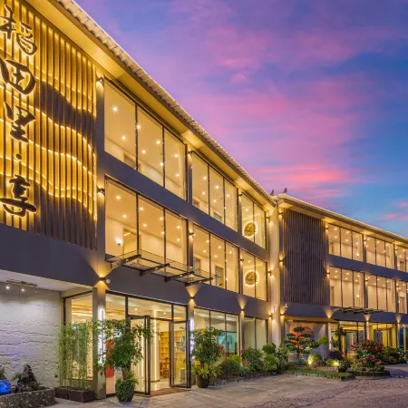 Enjoy the panoramic view of the rice fields (Longsheng Longji Terraces Branch)