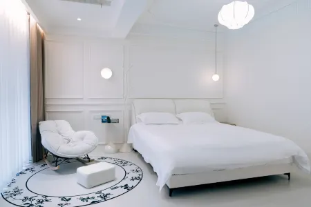 money hotel