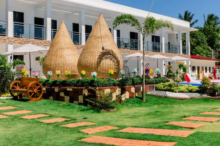 Sonrisa Resort de Playa by Hiverooms Отели в г. Табуэлан