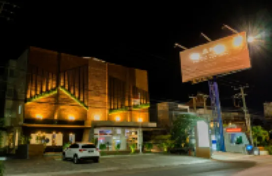 Berry Biz Hotel Powered by Archipelago Hotels near Sunset Star