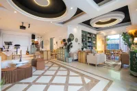 Shenzhen Guoyu Shiguang Inn (Jiaochangwei Seaview Branch)