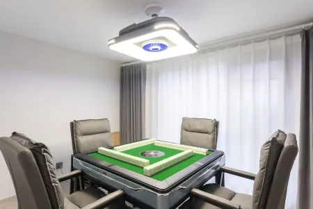 Xiangshan Youjian Shanhai Homestay Отели рядом с достопримечательностью «Donghai Banbianshan Tourist Holiday Resort»