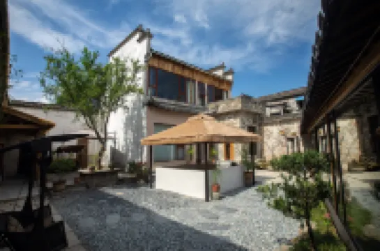 Hongcun Scenic Area Homestay at Shanyun Homestay