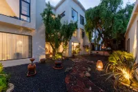 Sanji Liulu Holiday Homestay in Shangri-La City (Dukezong Ancient City Store) - spa