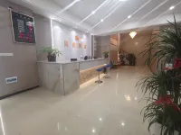 Shell Hotel (Anyuan Baian Huating) - parking