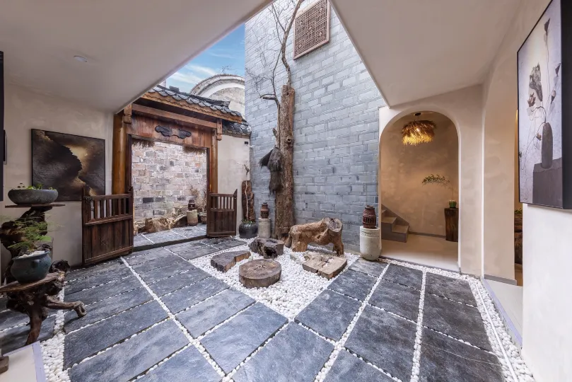 Phoenix Suiji Xiaoyuan Homestay