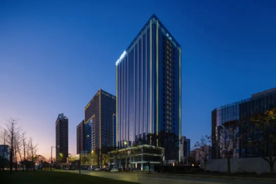 西安高新軟件新城亞朵飯店 自香閣附近的飯店