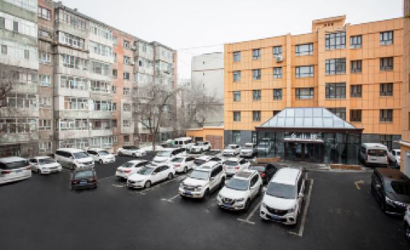 Fairyland Hotel (Urumqi International Grand Bazaar, Hotan 2nd Street)