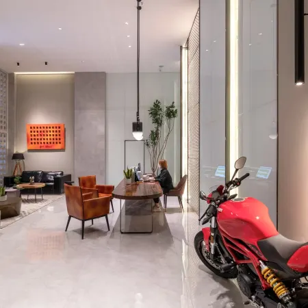 Cloud Hotel Отели рядом с достопримечательностью «Чунцинская школа Лика (Колледж Золотого Детского Университета)»