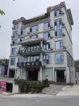 Yanhe Tangba Longteng Hotel