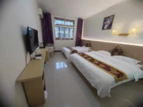 Mufeng Homestay (Luding Moxi Ancient Town)