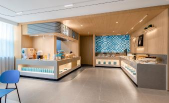 Home Inn • neo (Yining Baihua International Branch)