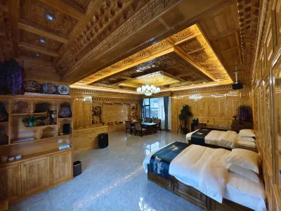 Dayu Tibetan Tribe Homestay Hotels near Qibu Temple