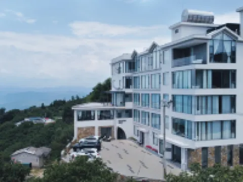 180 degree mountain view boutique vacation homestay at a glance فنادق في شينبينغ